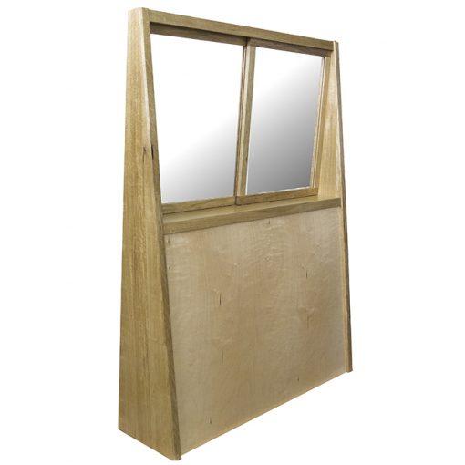 Mechitzah with sliding windows in glass and wood