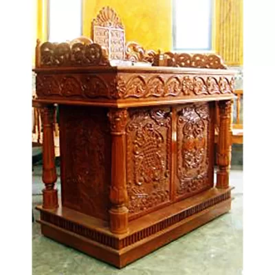 Bimah carved in deep relief with columns