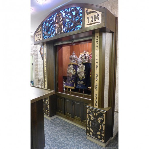 sliding doors open at synagogue aron kodesh in queens