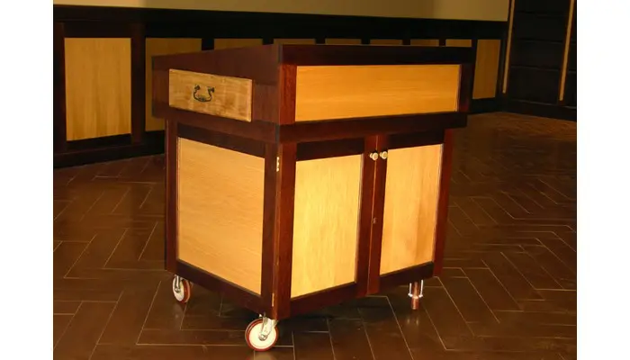 Custom Synagogue Bimah Toronto