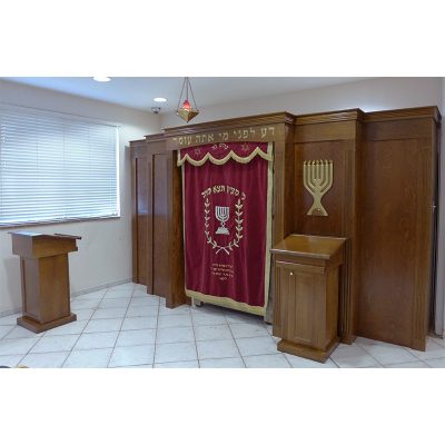wood aron kodesh with menorah lecterns amud tefillah and parochet for Miami synagogue