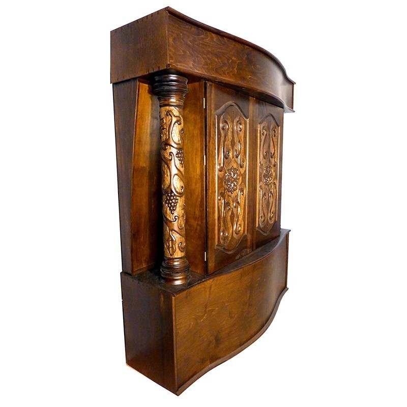 side view of sdcarved columns aron kodesh with curved base