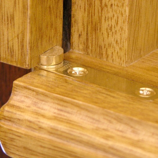 brass scissor hinge for Contemporary aron kodesh from solid wood