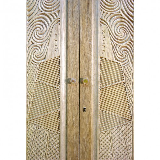 carved doors on aron kodesh