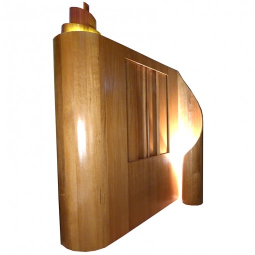 Aron kodesh with curved slides and scroll
